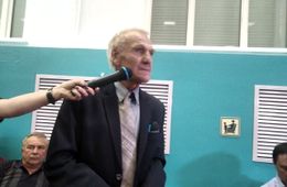 Пенсионер в Верх-Усуглях обескуражен призывами к отставке Осипова