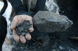 Уголь – в Китай, грязь - чикоянам