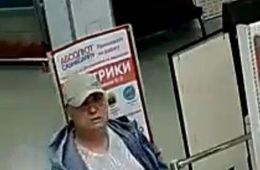 Полиция в Чите ищет мужчину, укравшего 40 тысяч рублей в магазине