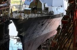 ​Корабль имени Алдара Цыденжапова спустили на воду в Комсомольске-на-Амуре