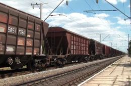 Из-за схода грузовых вагонов на Забайкальской железной дороге задержаны 6 поездов