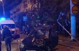 Жёсткое ДТП с такси произошло ночью в Чите
