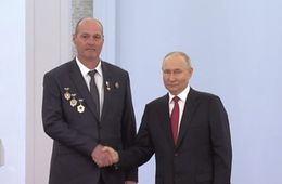 Путин вручил медаль «Герой труда» шахтеру из Забайкалья Эдуарду Щербине