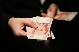 Кому война, а кому мать родна