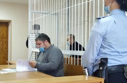 В Чите начали судить мужчину, который задавил студентов на вокзале 