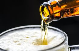 В России хотят запретить продажу безалкогольного пива детям