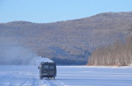 Экс-глава одного из районов Забайкалья погиб в машине на реке Олёкма