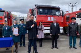 Новую пожарно-спасательную технику вручили боевым расчетам МЧС в Забайкалье