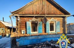 Ребенок и трое взрослых погибли на пожаре в поселке Карымское