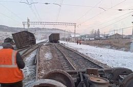 Движение по одному из путей восстановили после схода вагонов в Забайкалье