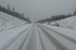 Водителей в Забайкалье из-за снега попросили быть осторожными на дорогах