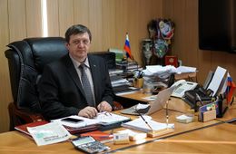 «Вечорка» № 1: «В борьбе обретались долги района. Сказ о том, как Плюхин школу в Могоче строил»