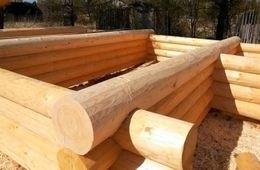 ​25-летний забайкалец украл деревянный сруб и построил из него гараж