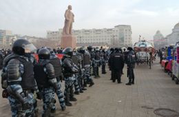 Полиция пришла с предупреждением к корреспонденту «Вечорки» из-за работы на митинге в поддержку Навального