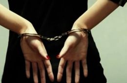В Забайкалье ученица 9-го класса украла из магазина элитный алкоголь