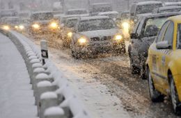 Движение на дорогах края затруднено и ограничено из-за снега
