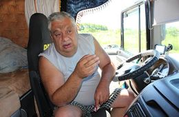Пьяный дальнобойщик из Иркутска попытался дать взятку сотруднику ДПС по Забайкалью