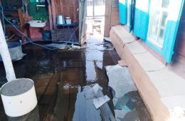 В посёлке Сретенского района затопило десять домов