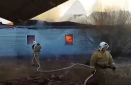 Взрыв баллона с пропаном в горящем кафе в Забайкалье попал на видео