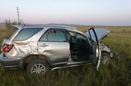 В  Оловяннинском районе водитель Toyota Harrier съехал с дороги и перевернулся