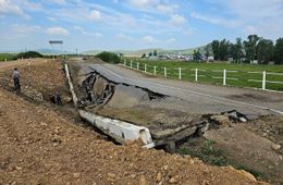 Отремонтированные дороги в Забайкалье  как после бомбардировки - Гурулев