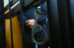 Суд в Чите арестовал подростка, обвиняемого в убийстве 14-летней подруги 