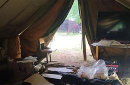 Бамовца, как собаку, выгнали из дома в палатку