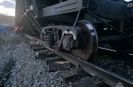 В Забайкалье 12 вагонов поезда сошли с рельсов