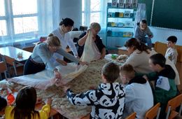 Забайкальские студенты сшили одеяла для мобилизованных земляков