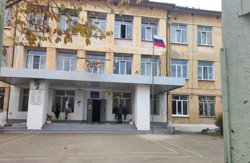 Раздаватель подзатыльников