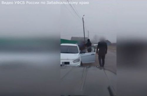 Экс-полицейский воровал и продавал оружие в Забайкалье 