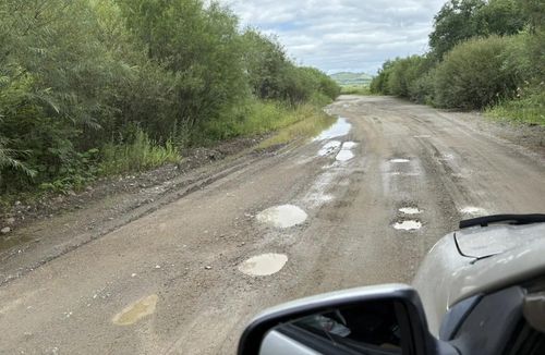 Власти обещают после дождей отремонтировать дорогу в Шелопугинском районе
