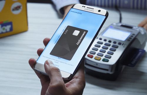 Samsung Pay отключат в России. Какие есть альтернативы?