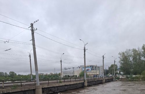 Мост на улице Комсомольская в Чите перекрыли ...