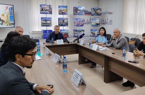 Бензиновая река, гречневые берега