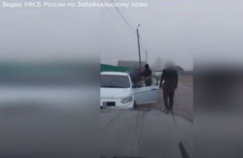 Экс-полицейский воровал и продавал оружие в Забайкалье 