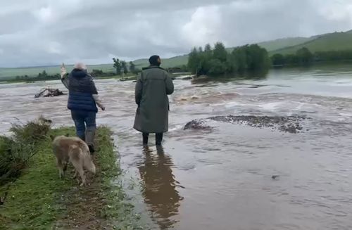 Пенсионерка скитается после паводка