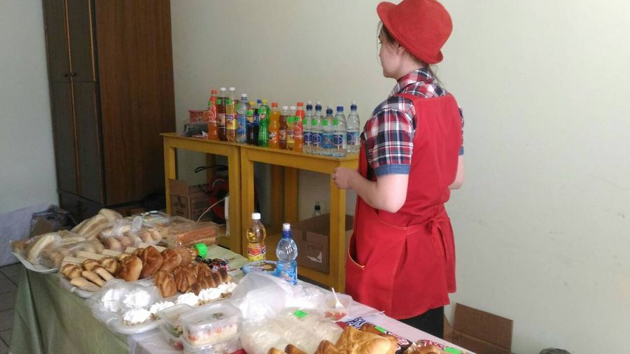 Выпечку с плесенью продают в СК «Олимпиец» в Чите
