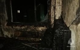 Пожарные спасли двух мужчин из горящей квартиры в Петровск-Забайкальском
