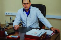 Главврача читинского роддома задержали за взятку