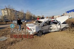 Иномарка перевернулась в Краснокаменске. Пострадавшего увезла скорая