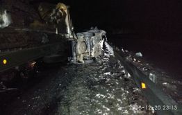 Один пассажир погиб, трое пострадали при лобовом столкновении на трассе 