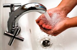 В микрорайоне Борзи дали воду, пить её пока нельзя