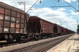 Из-за схода грузовых вагонов на Забайкальской железной дороге задержаны 6 поездов