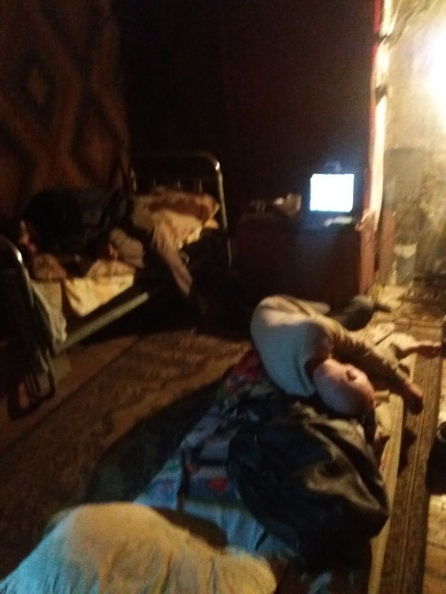 Поселившиеся по соседству с читинкой бомжи чуть не спалили дом окурком сигареты