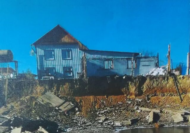 «Вечорка» № 9: Дом в Биофабрике погибает от чиновничьего бездушия