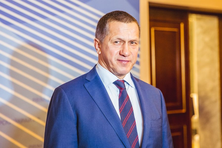 Полпред Президента в ДФО Трутнев сдал положительный тест на COVID-19