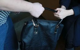 Читинка ограбила пенсионерку, забирая несуществующий долг