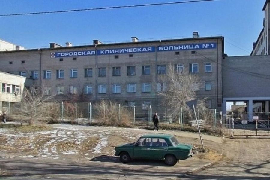 Лифт с людьми упал в первой городской больнице в Чите