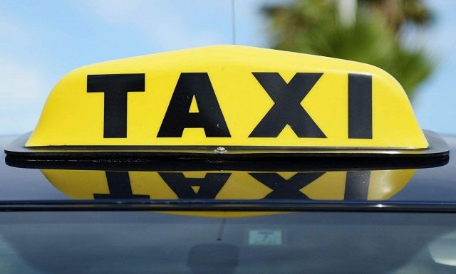 В Чите злодеи, угрожая ножом, похитили «Хонду» у таксиста  
